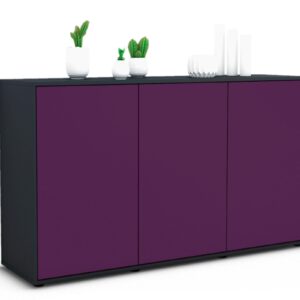 Sideboard Delia | Korpus Anthrazit | Front in Lila | 136x79x35cm (BxHxT)