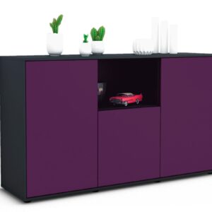 Sideboard Demetria | Korpus Anthrazit | Front in Lila | 136x79x35cm (BxHxT)