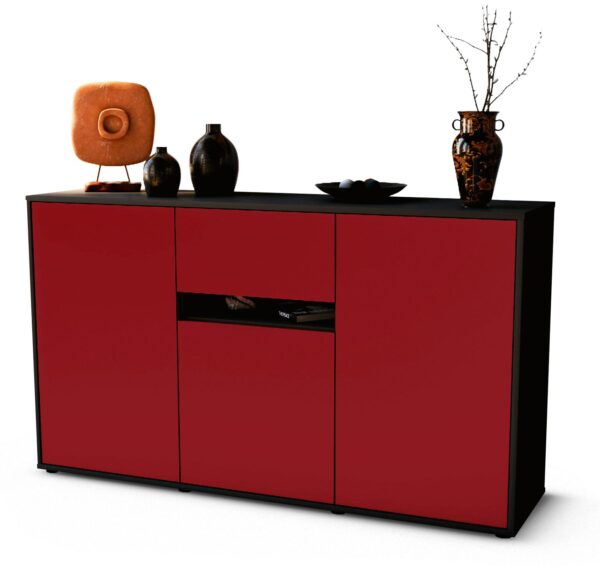 Sideboard Dorina | Korpus Anthrazit | Front in Bordeaux | 136x79x35cm (BxHxT)