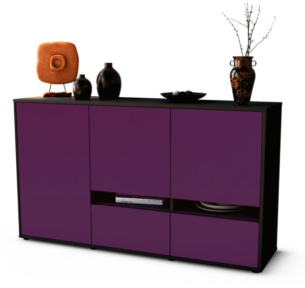 Sideboard Ebe | Korpus Anthrazit | Front in Lila | 136x79x35cm (BxHxT)