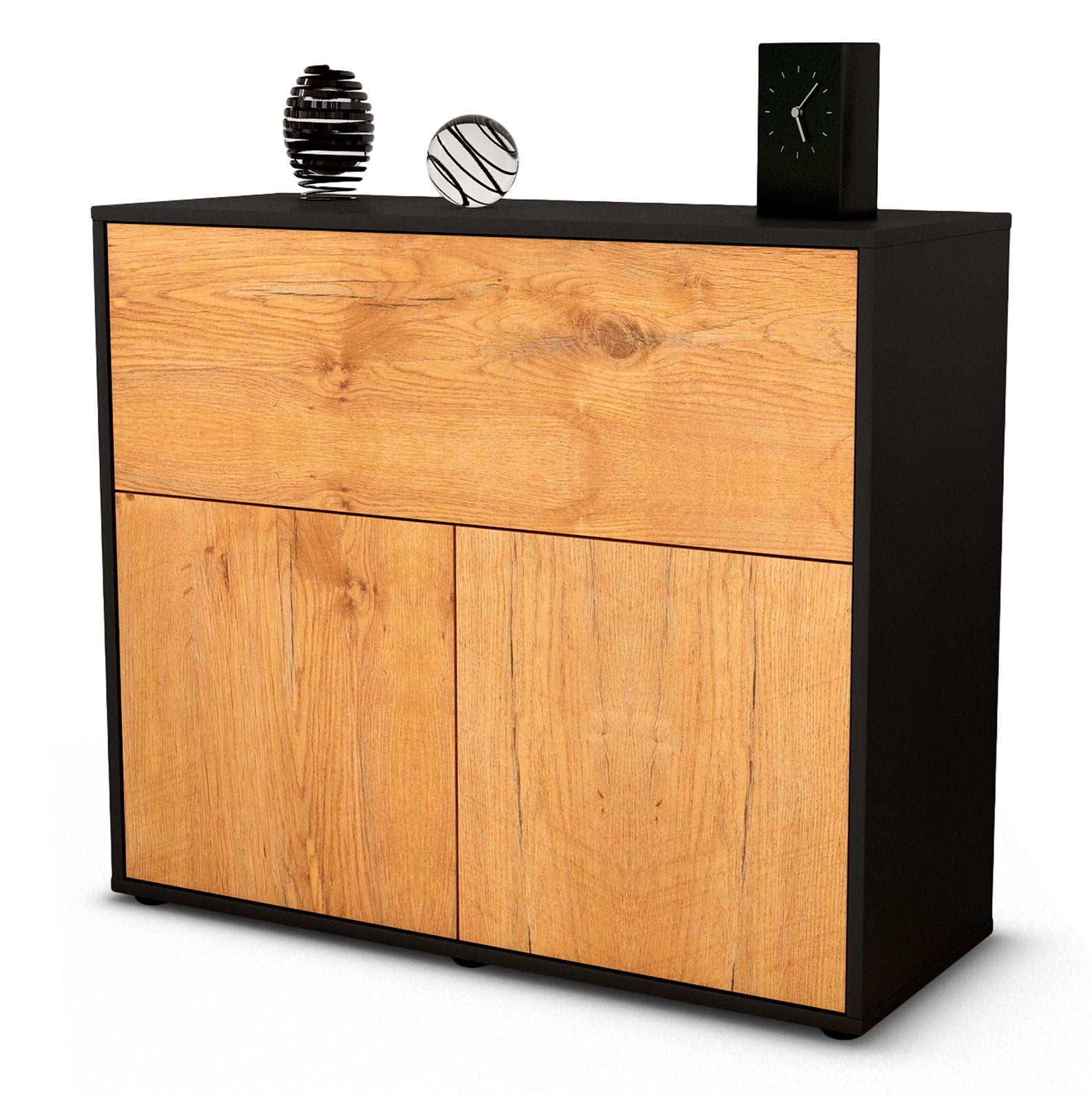 Sideboard Carolin | | Front in Eiche Holz Optik | 92x79x35cm (BxHxT) 1 Sideboard Carolin | | Front in Eiche Holz Optik | 92x79x35cm (BxHxT)
