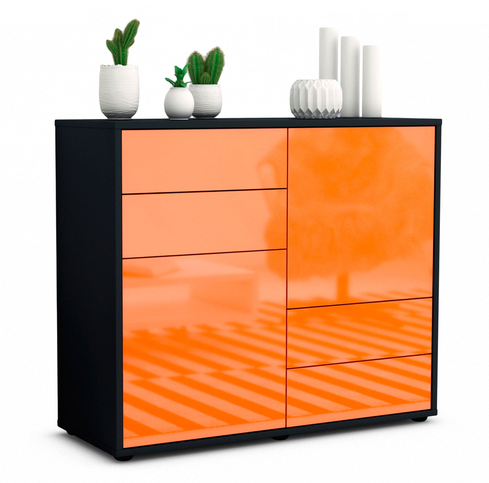 Sideboard Ciara | | Front in Hochglanz Orange | 92x79x35cm (BxHxT) 1 Sideboard Ciara | | Front in Hochglanz Orange | 92x79x35cm (BxHxT)