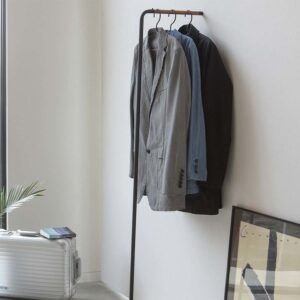 Garderobenständer 160cm zum Anlehnen "Tower" schwarz Yamazaki Home 7551