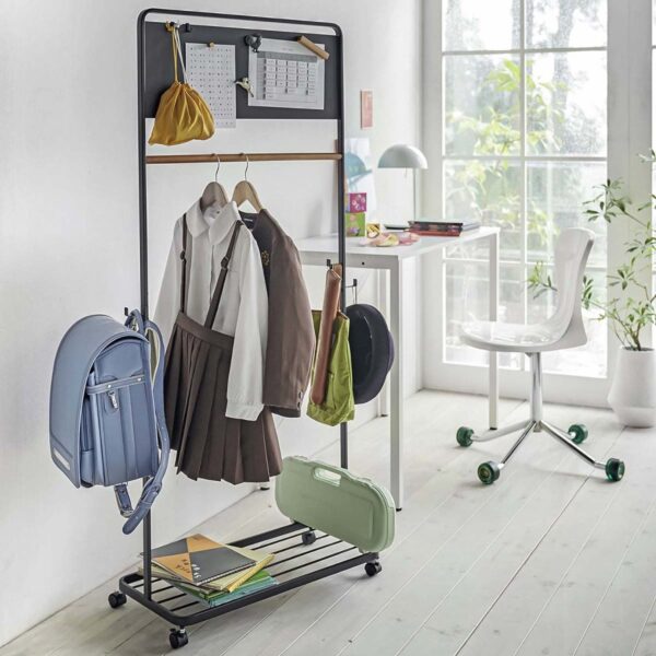 Kinder-Garderobenständer 135cm auf Rollen "Tower" schwarz Yamazaki Home 5176