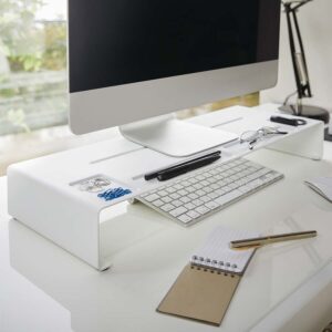Yamazaki Monitorbank ergonomisch 58x8x24cm Metall weiß. Minimalistisches Design für einen hellen, aufgeräumten Arbeitsplatz und gesünderes Arbeiten.