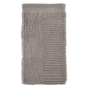 Handtuch Classic 50x100cm gull grey | Zone Denmark Luxuriöses Frottee-Handtuch aus reiner Baumwolle 600g/m² extrem saugfähig für das Badezimmer.